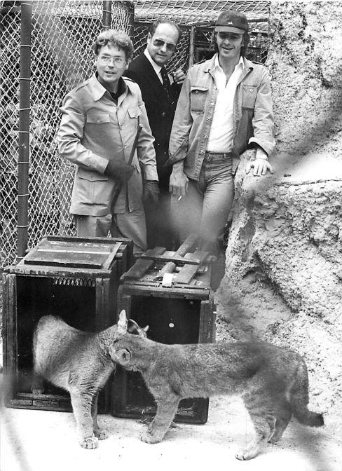 Der Park wurde am 24. März 1974 von Hannfried Graf von Bentzel (links) eröffnet. Als Gast konnte Bentzel sogar den argentinischen Nationaltrainer César Luis Menotti (rechts) begrüßen.