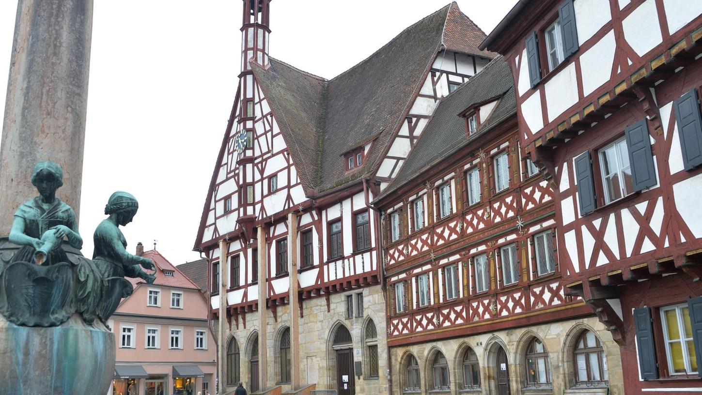 Rathaus Forchheim: Kein Platz mehr für die Verwaltung