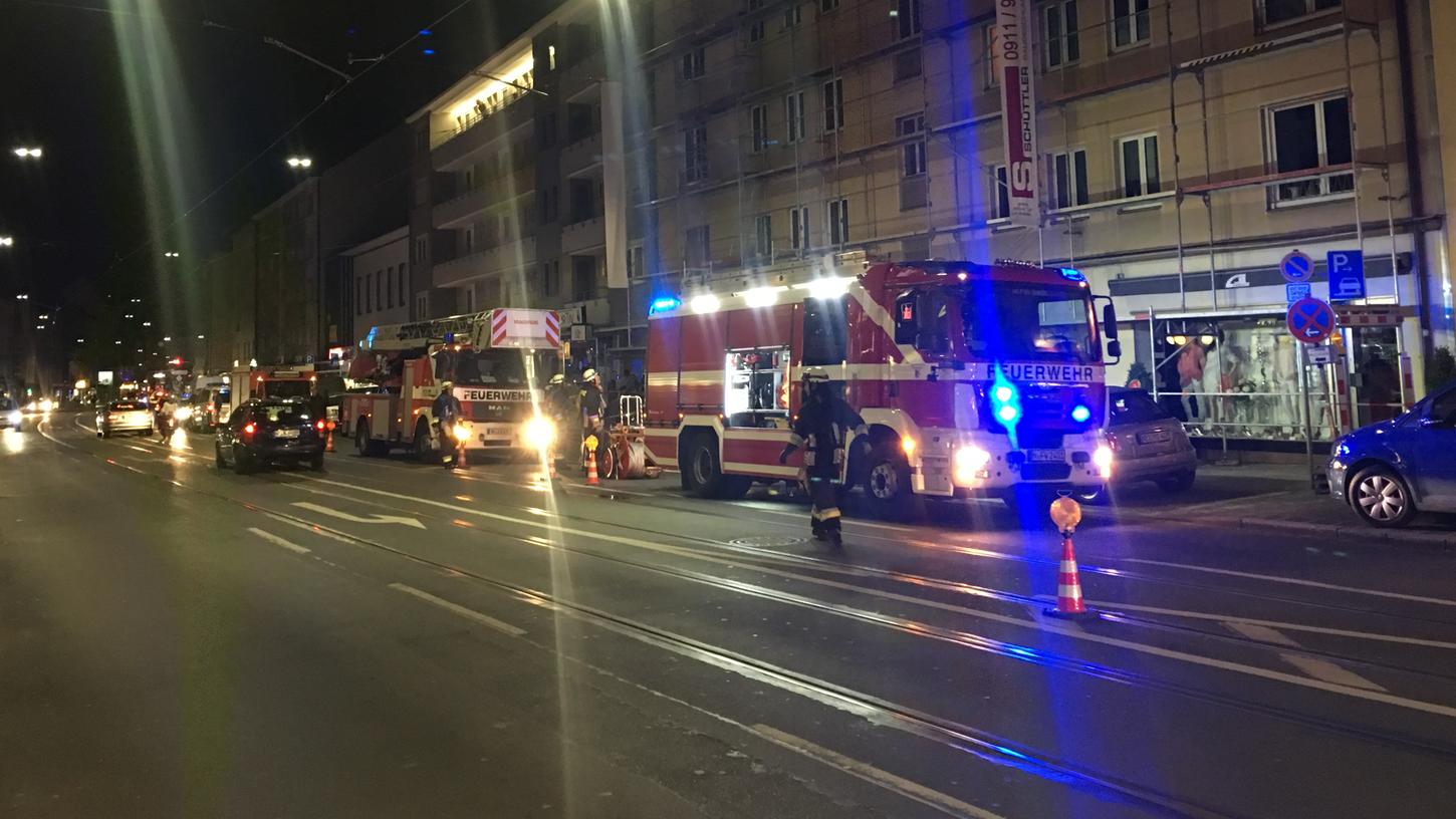 Feuer am Stresemannplatz: Probleme auf Tram-Linie 8 