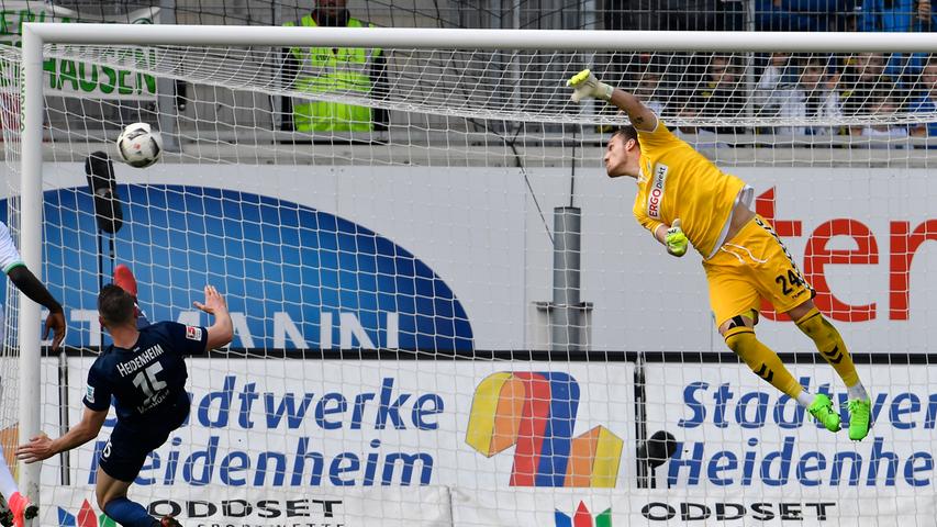 Der 1.FC Heidenheim wird die SpVgg im Schlussspurt dieser Saison noch überholen, wird am Ende Sechster. Doch das Auswärtsspiel gewinnt Fürth mit 2:0. Robert Zulj erhöht mit einem Doppelpack seinen Marktwert. Statistik am Rande: In jedem seiner drei Jahre in Fürth traf der Österreicher jeweils in einem Spiel doppelt.
