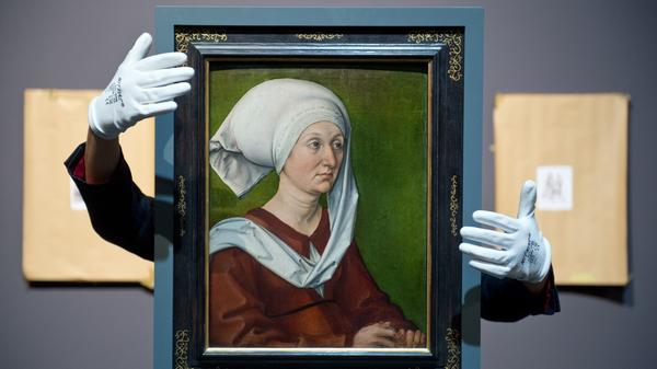 Barbara Holper war die Mutter Albrecht Dürers. Er setzte ihr ein schönes Denkmal mit dem Porträt, das er 1489 von ihr machte und das das früheste (heute noch erhaltene) Gemälde Dürers ist. Es hängt im Germanischen Nationalmuseum..