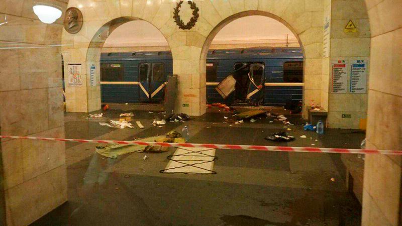 Überall Trümmer: Die Explosion in der St. Petersburger U-Bahn hatte eine enorme Sprengkraft.
