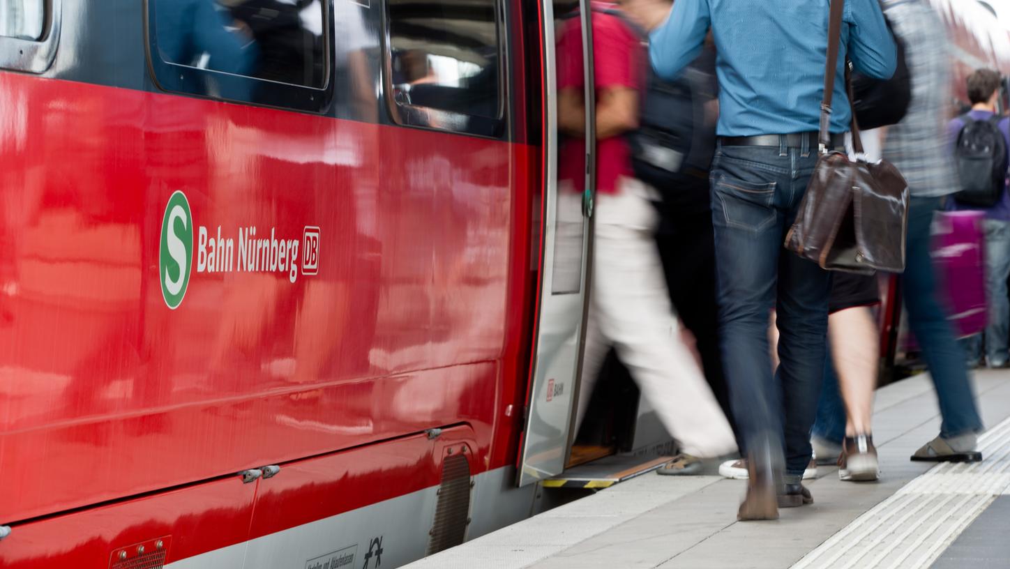 Nicht alle Menschen wollen sich teure Wohnungen und Häuser in Nürnberg leisten - deshalb pendeln sie. Nicht alle Menschen wollen sich teure Wohnungen und Häuser in Nürnberg leisten - deshalb pendeln sie.