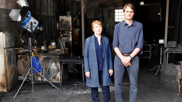 Fakt Nr. 3: Hauptdarstellerin Dagmar Manzel, die im "Tatort" Paula Ringelhahn heißt, durfte sich diesen Namen während der Entstehungsgeschichte des ersten Franken-"Tatort" selbst heraussuchen, wie sie der Nürnberger Zeitung unlängst im Interview verriet. Anfang Februar wurde Manzel mit dem Filmpreis "Paula" ausgezeichnet.