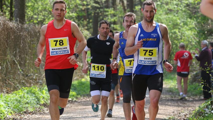 Hunderte Läufer beim 14. Stadtwaldlauf in Fürth 