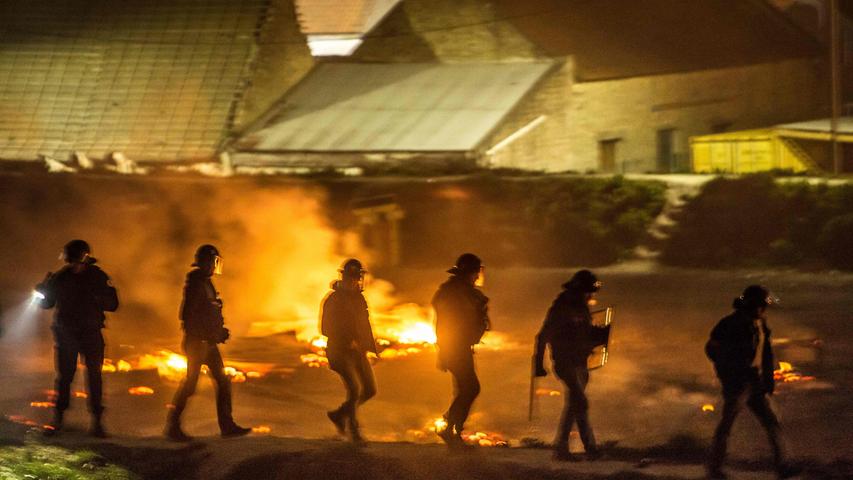 Flüchtlingslager in Frankreich nach Unruhen niedergebrannt