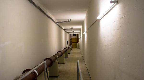 Lange Leitung: Ein großes Rohrleitungsnetz durchzieht den Hochbehälter.