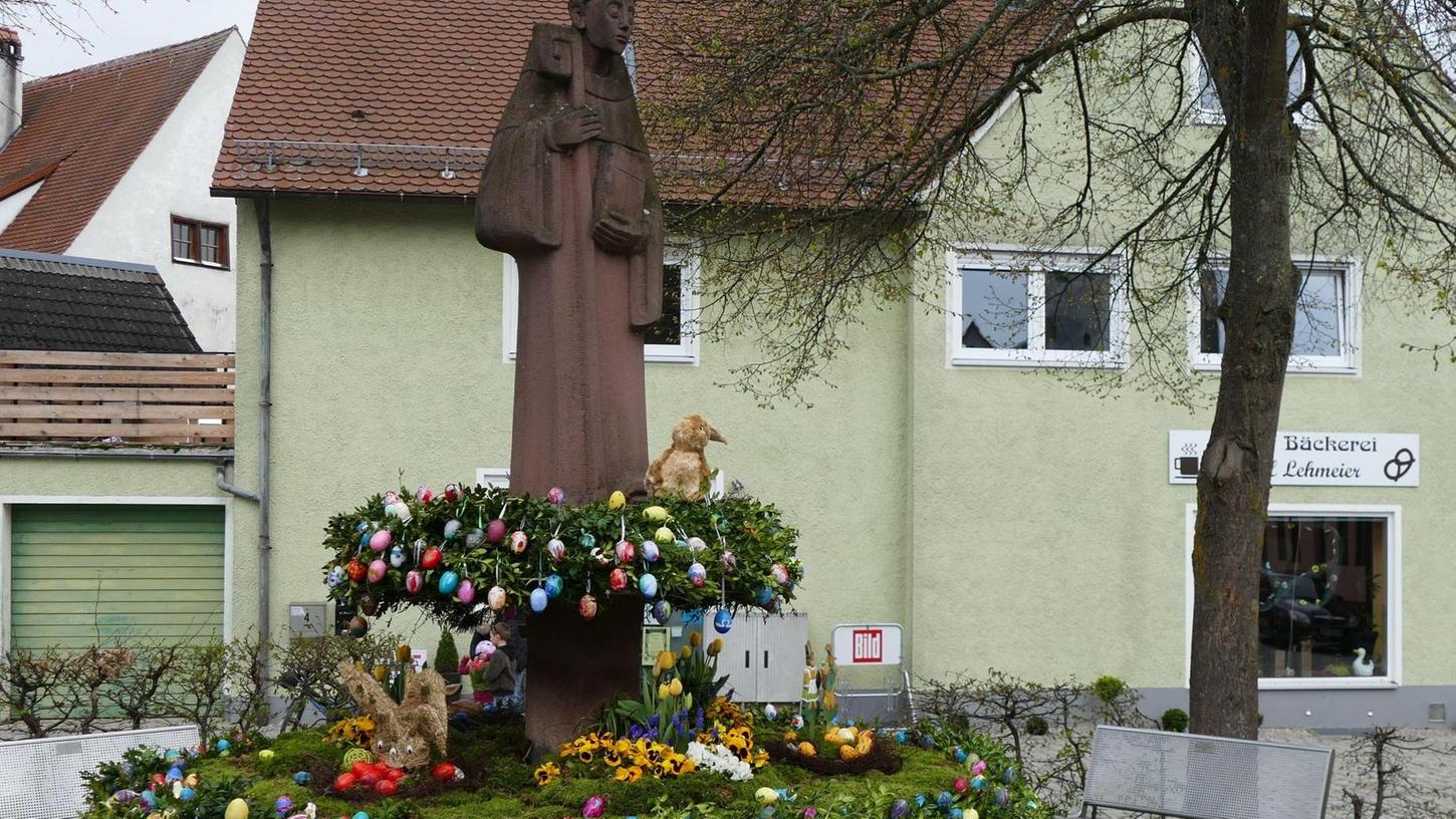 Seligenporten hat wieder einen Osterbrunnen