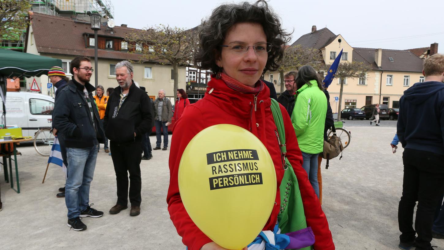 80 Demonstranten gegen Rechts in Forchheim 80 Demonstranten gegen Rechts in Forchheim