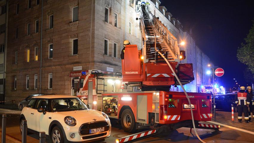 Nürnberger Goethestraße: Vier Verletzte bei Wohnungsbrand