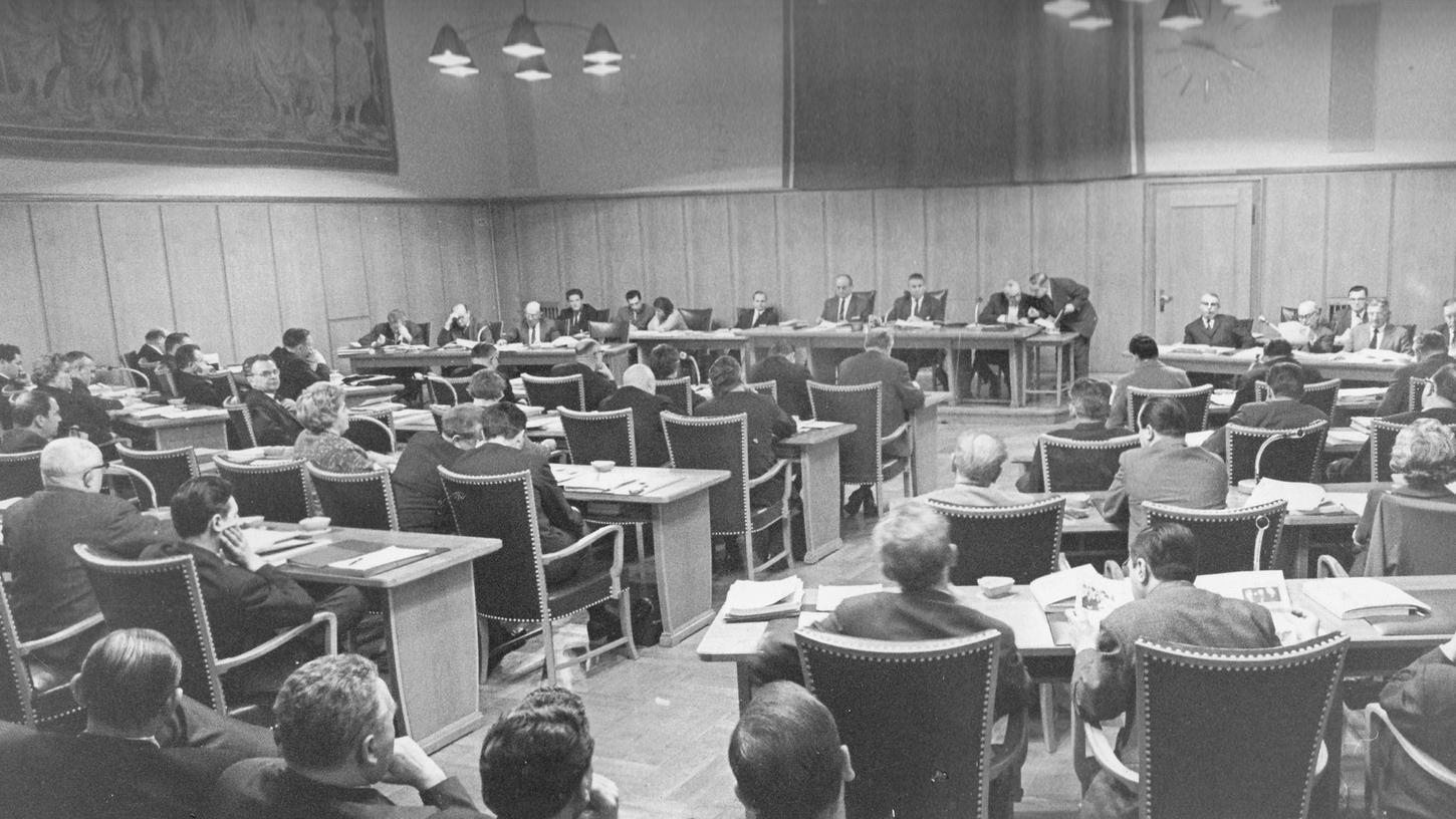 23. April 1967: Kennen Sie die Rathausparteien?