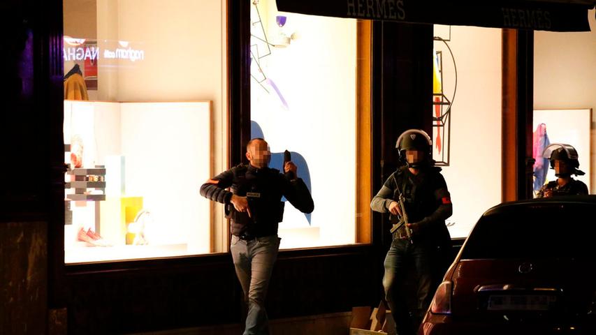 Tödliche Schüsse im Herzen von Paris: Champs-Élysées abgeriegelt
