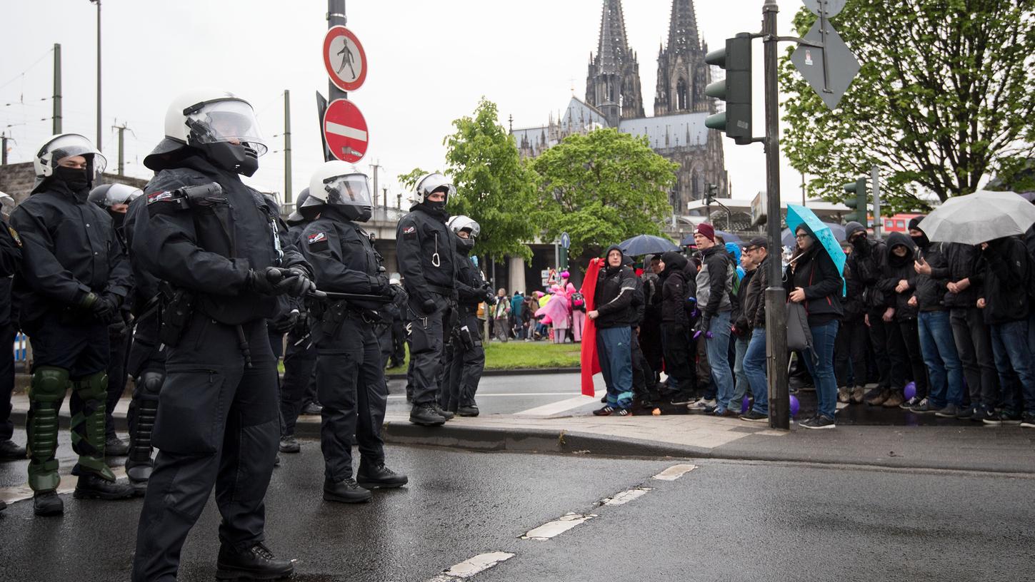 AfD-Parteitag in Köln: Petry scheitert mit Vorstoß