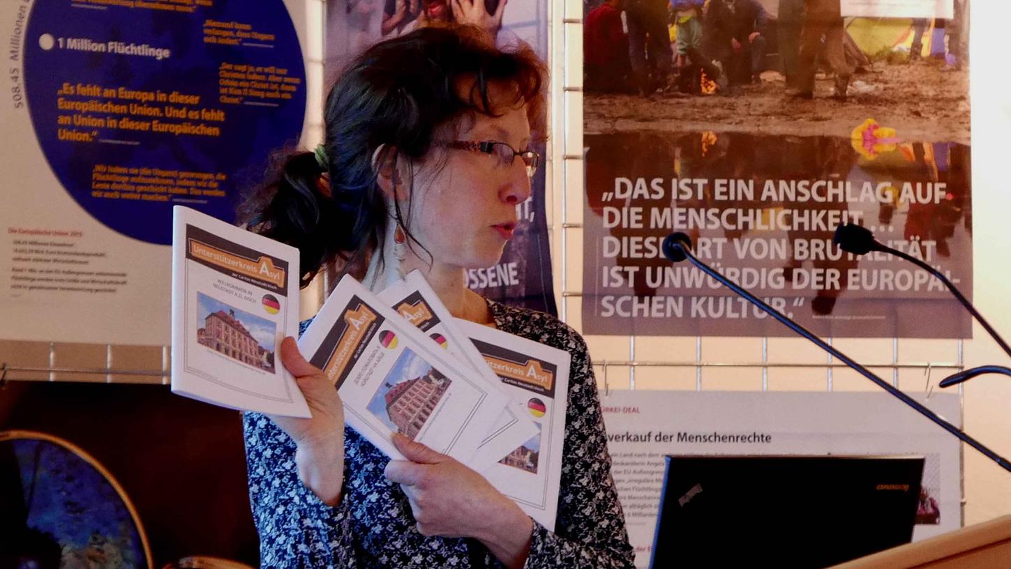 Asyl ist Menschenrecht: Ausstellung im Neustädter Rathaus Asyl ist Menschenrecht: Ausstellung im Neustädter Rathaus