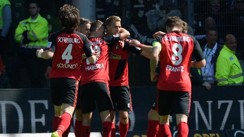 Bayern verpassen Heimsieg - Freiburg träumt von Europa 