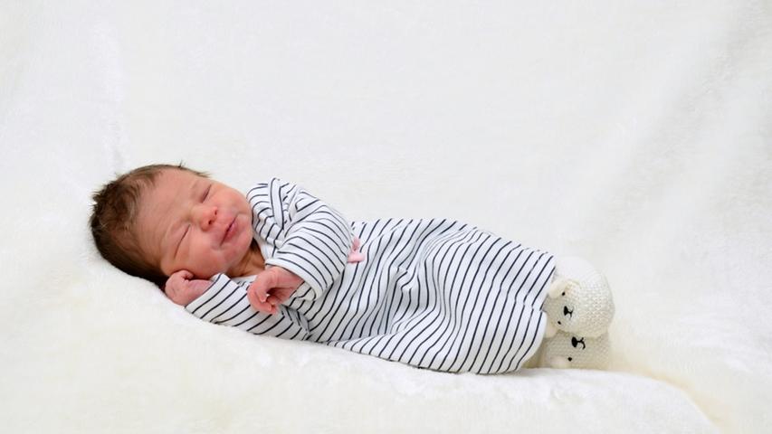 Ganz gemächlich geht es zu bei der süßen kleinen Lilly Gemählich, die am 22. April 2017 mit 3290 Gramm zur Welt kam. Ihr Eltern kommen aus Egloffstein.