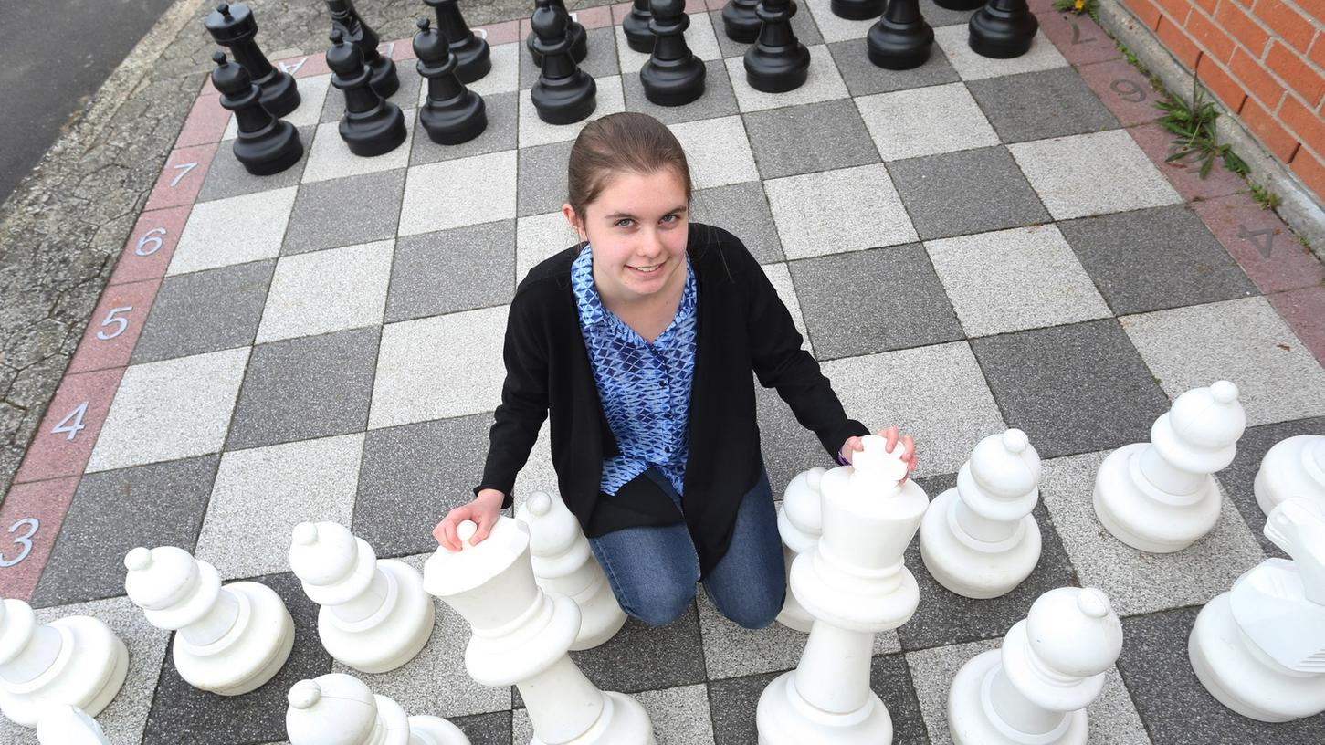 Mit nur 14 Jahren ist Jana Schneider Deutsche Schachmeisterin der Frauen geworden.