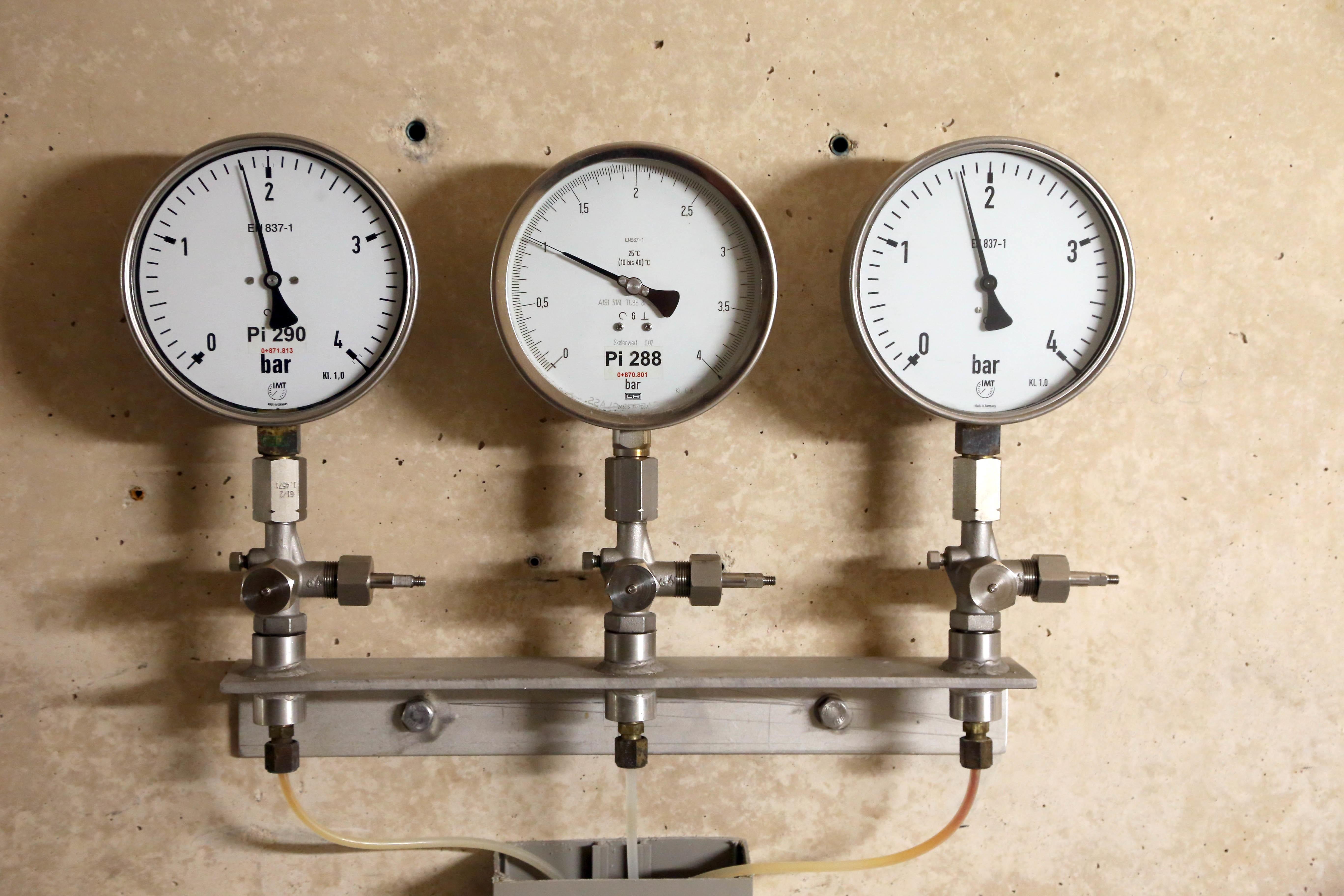 Messinstrumente überall: Unter anderem werden Erddruck und Wasserdruck laufend kontrolliert.