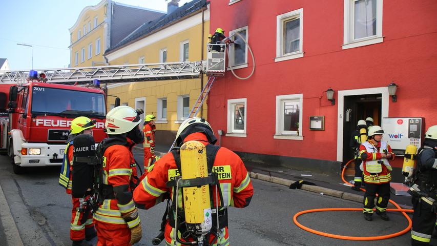 Sieben Verletzte bei Wohnhausbrand in Helmbrechts