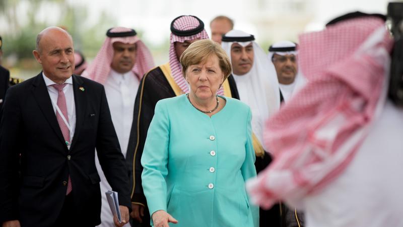 Keine Waffendeals mehr? Merkel besucht Saudi-Arabien