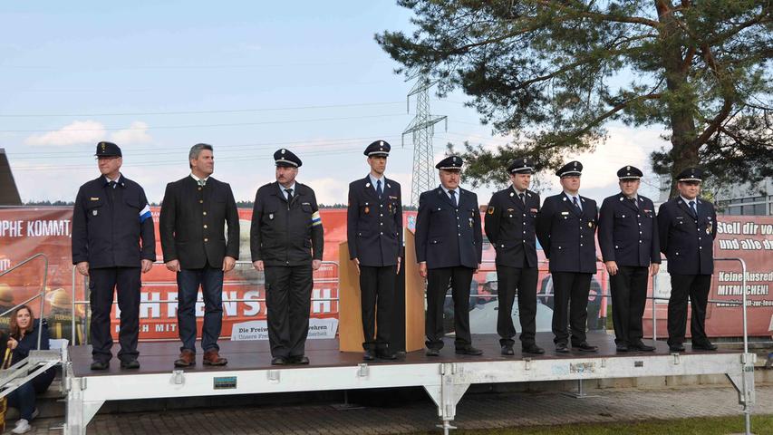 500 Feuerwehrler beim  Oberpfalz-Cup in Postbauer-Heng