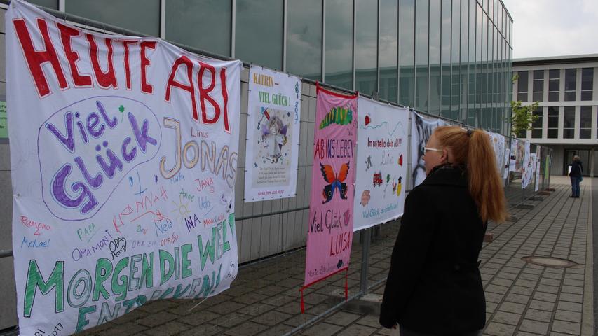 Auch in Eckental gab es eine kleine Aufmunterung in Form von liebevoll gestalteten Plakaten für die Abiturienten.