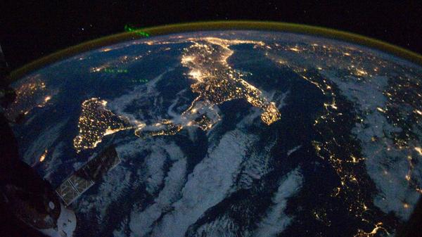 ... in Italien und Südkorea. Am niedrigsten ist die Lichtverschmutzung in Kanada und Australien.