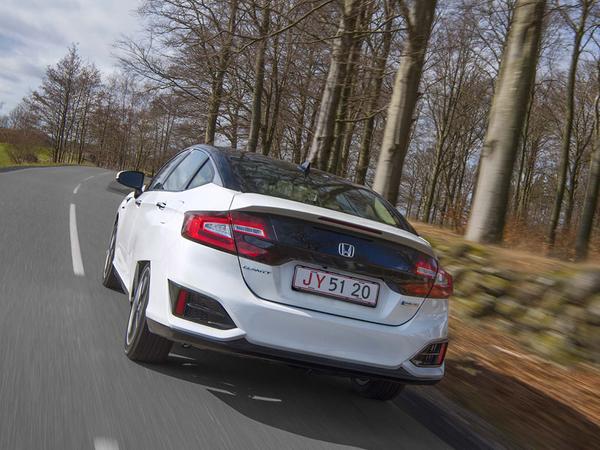 Honda Clarity: Mit Wasserstoff in die Zukunft?