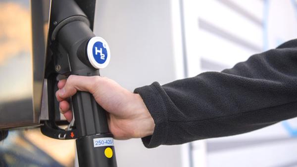 Tanken mit Zapfpistole