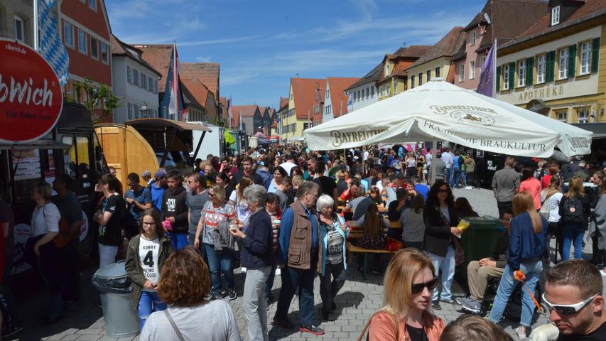 Publikumsmagnet: Das erste Foodtrucker Roundup in Gunzenhausen lockte mehrere Tausend Besuchern an.