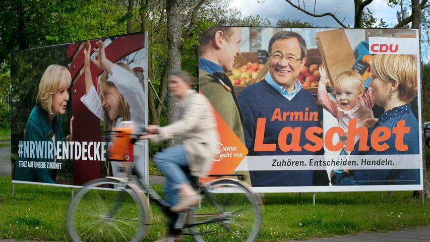 Bislang sind fünf Parteien im Parlament am Rhein. Mit Abstand stärkste Kraft wurde 2012 die SPD mit 39,1 Prozent der Stimmen. Die CDU fuhr mit 26,3 Prozent ihr schlechtestes Ergebnis bei einer 
 NRW-Landtagswahl ein. Die Grünen erhielten 11,3 Prozent und die FDP 8,6 Prozent. Die Piraten zogen mit 7,8 Prozent erstmals ins Landesparlament ein; die Linke verpasste den Wiedereinzug mit nur 2,5 Prozent.