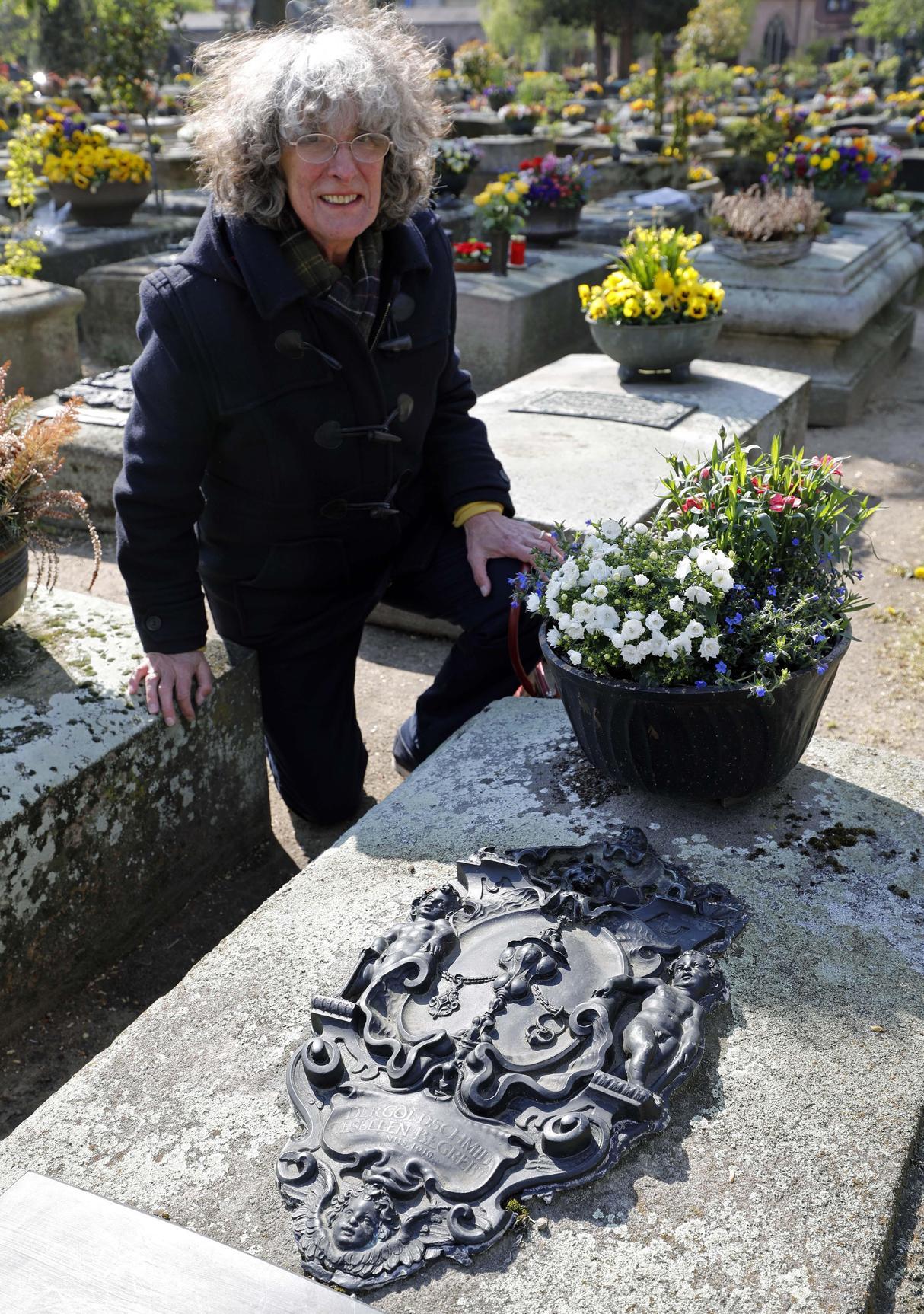 Verkümmert Nürnbergs Grab-Reliefkunst? - Nürnberg | Nordbayern