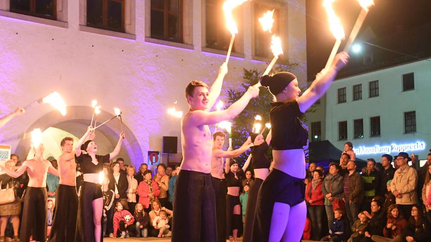 Feuerschau und Akrobatik: Die Nacht der Sinne 2017