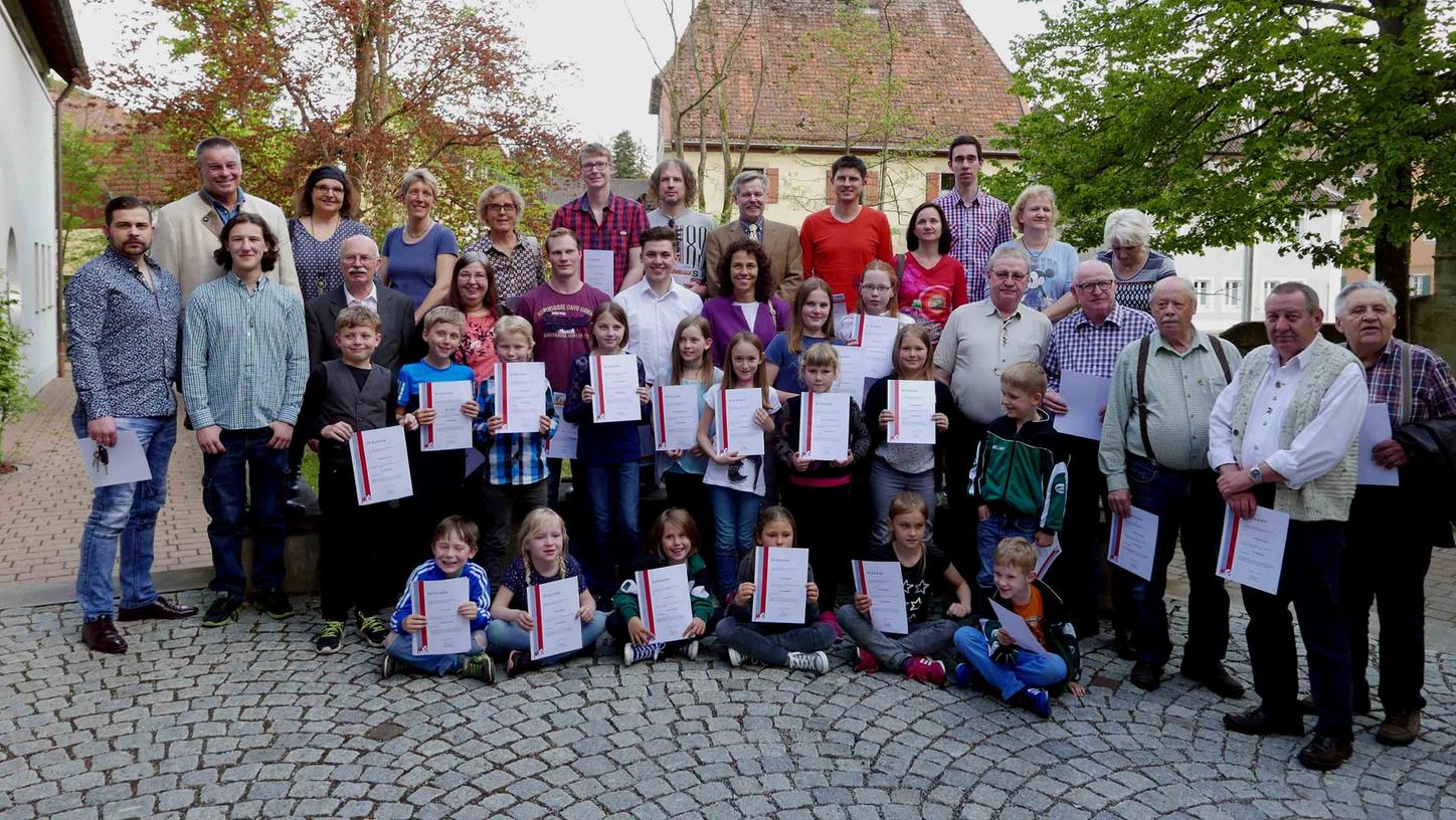 Wille zum Erfolg: Sportlerehrung in Emskirchen Wille zum Erfolg: Sportlerehrung in Emskirchen
