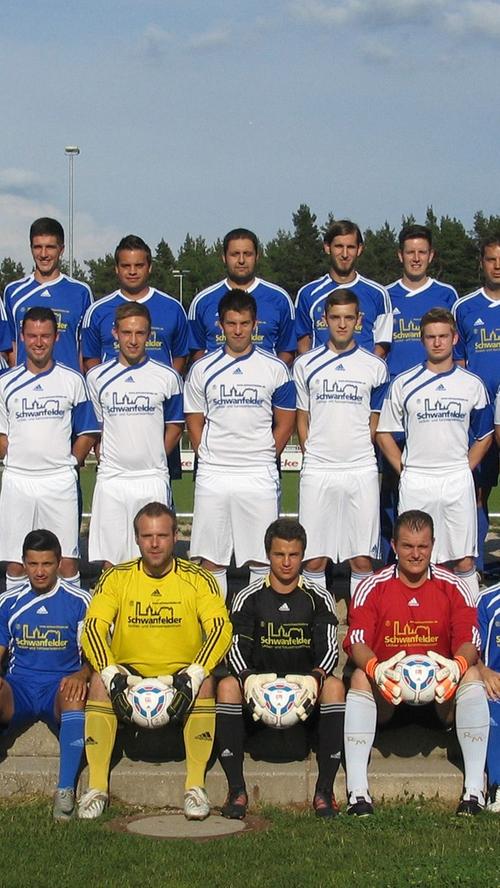 Der Landesliga-Kader der TSG Roth 2012.
