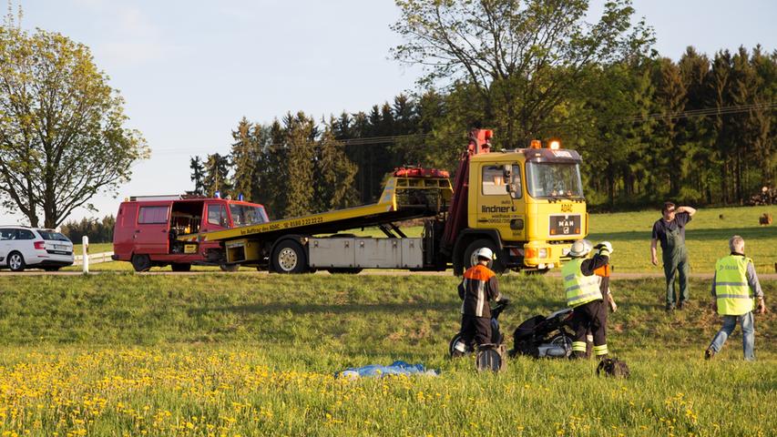 Oberpfalz: Krad-Fahrer prallt gegen Auto und stirbt