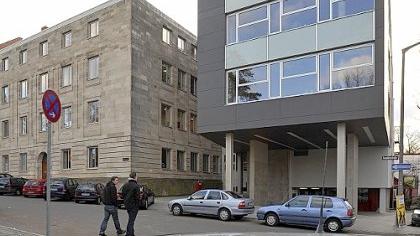Raumnot durch Erweiterung nicht beseitigt Raumnot durch Erweiterung nicht beseitigt