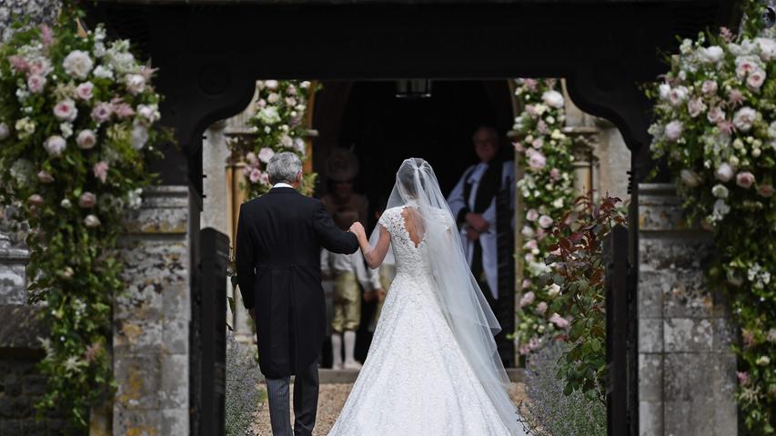 Designer-Kleid und Jaguar-Cabriolet: So traumhaft war Pippas Hochzeit