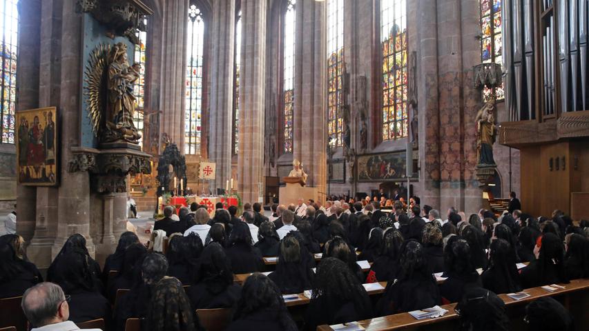 Grabesritter: Heiliger Orden feiert geheimnisvolles Ritual in Nürnberg