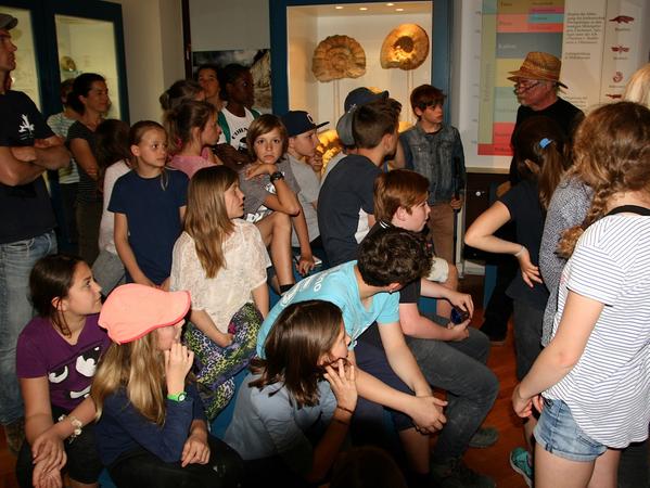 Eine Schulklasse aus Prien am Chiemsee besuchte am Internationalen Museumstag das Heimatmuseum Ebermannstadt.