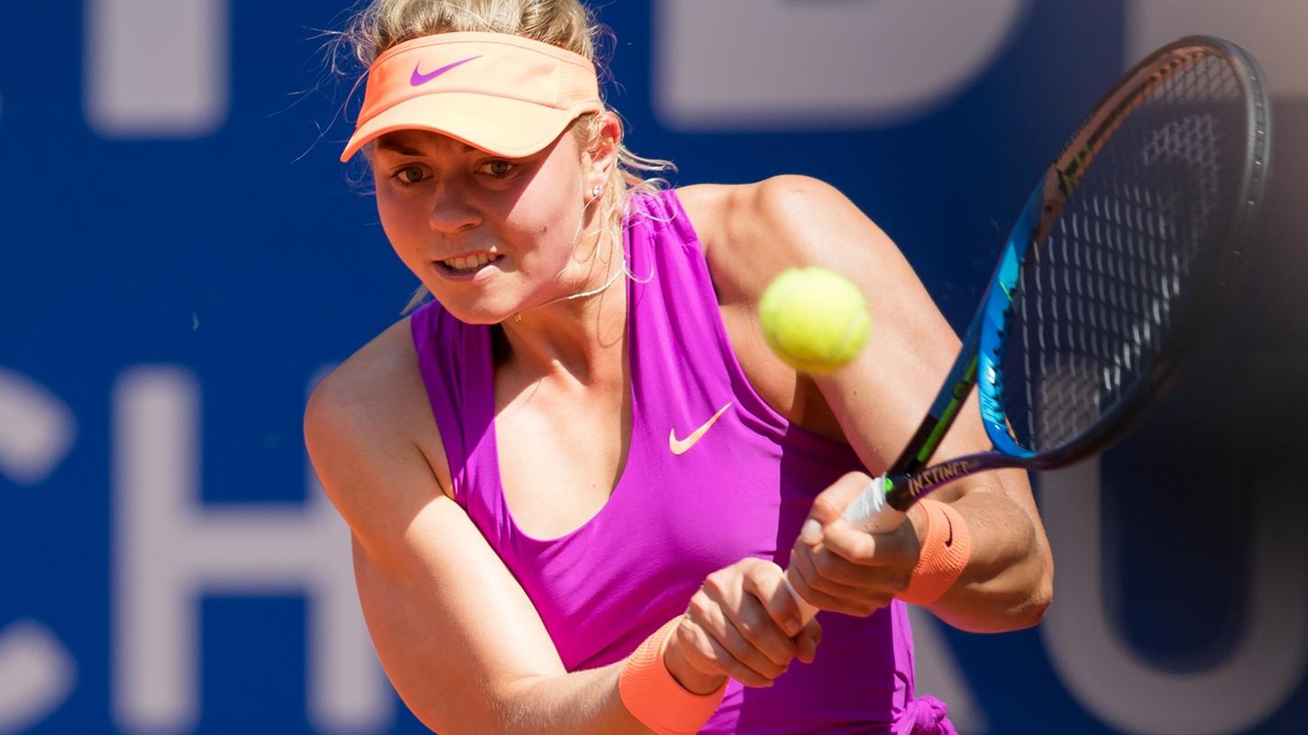 Carina Witthöft ist beim Tennisturnier in Nürnberg als dritte deutsche Spielerin in das Achtelfinale eingezogen.