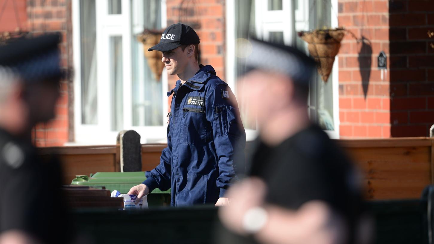 Polizisten hatten am Mittwoch ein mögliches Netzwerk um den Attentäter Salman Abedi in Manchester im Fokus.