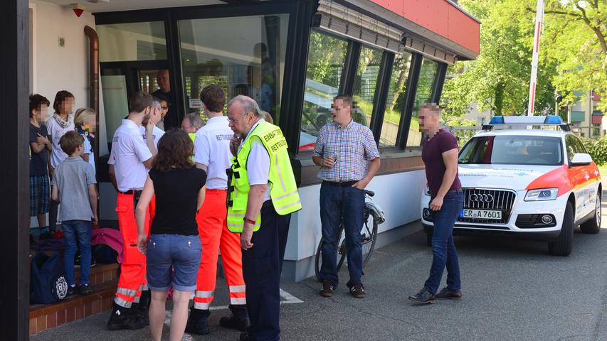 Erlangen: Kinder bei Vollbremsung eines Busses verletzt