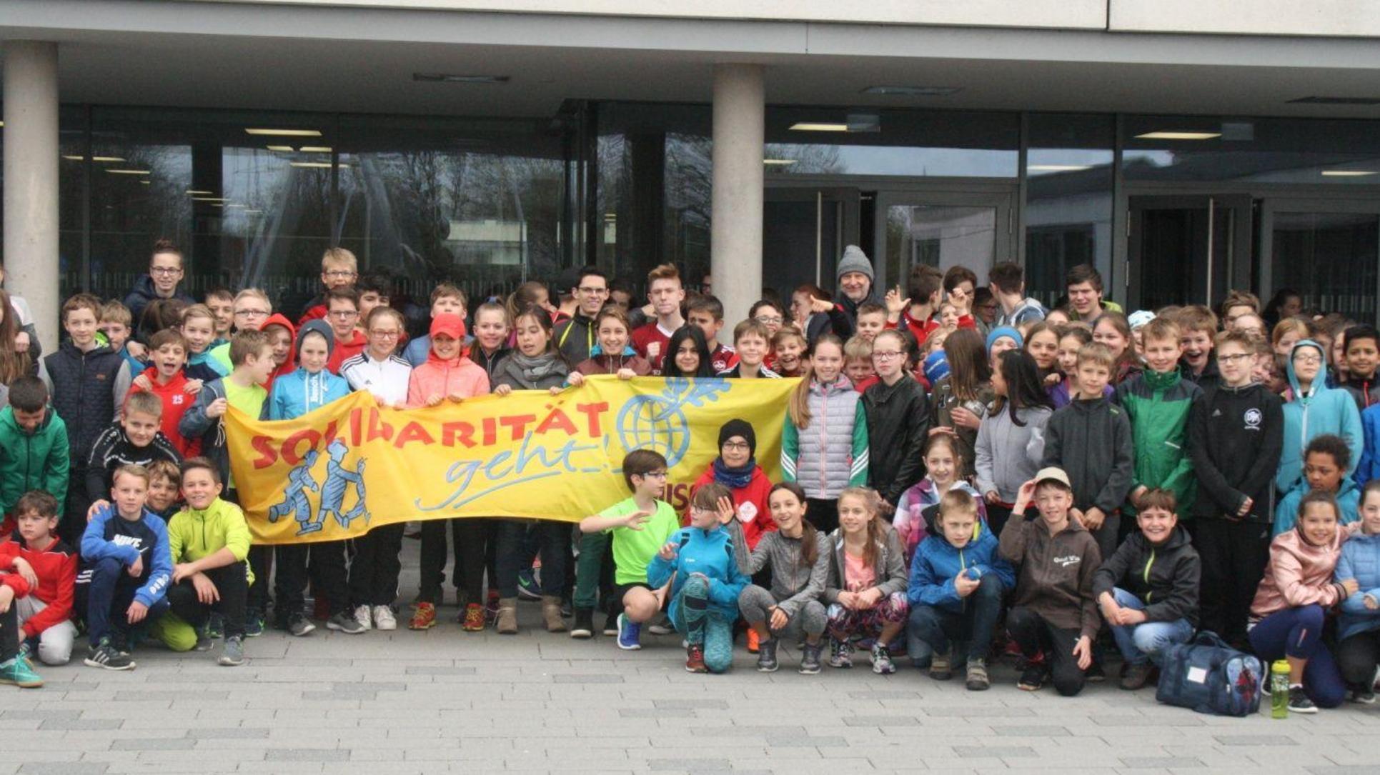 Wendelsteiner Sch ler Erlaufen Hohe Spendensumme Wendelstein Nordbayern