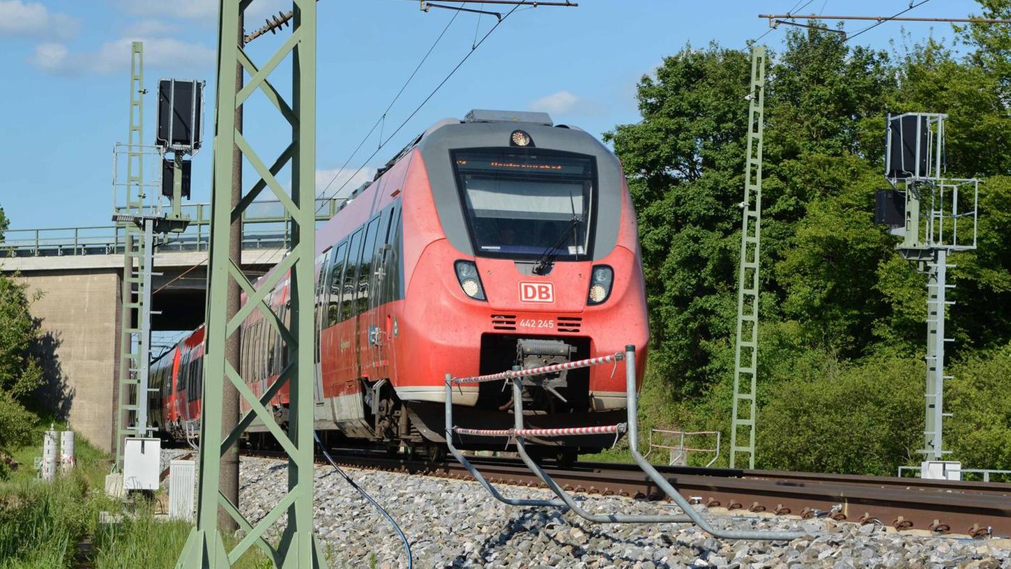 Die Bahn erneuert Oberleitungen in Fürth