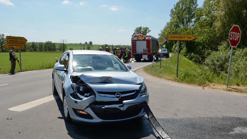 Vollbremsung bei Heinersdorf: Opel rauscht von hinten in Mercedes