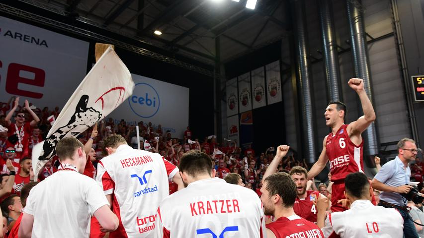 Furios ins Finale: Brose Bamberg lässt Bayern München keine Chance