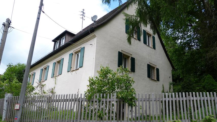 Das evangelische Pfarrhaus in Thuisbrunn steht zum Verkauf.