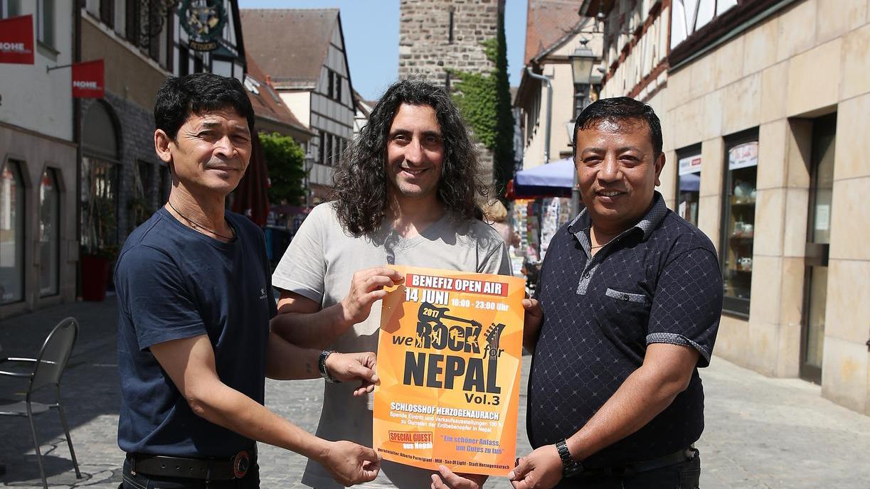 Hilfe für Nepal versiegt nicht