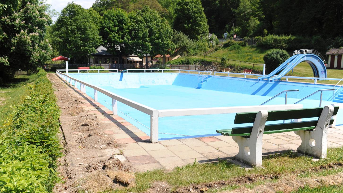 Eine Erfrischung im Wasser des Beckens ist in diesem Jahr im Streitberger Freibad nicht möglich. 